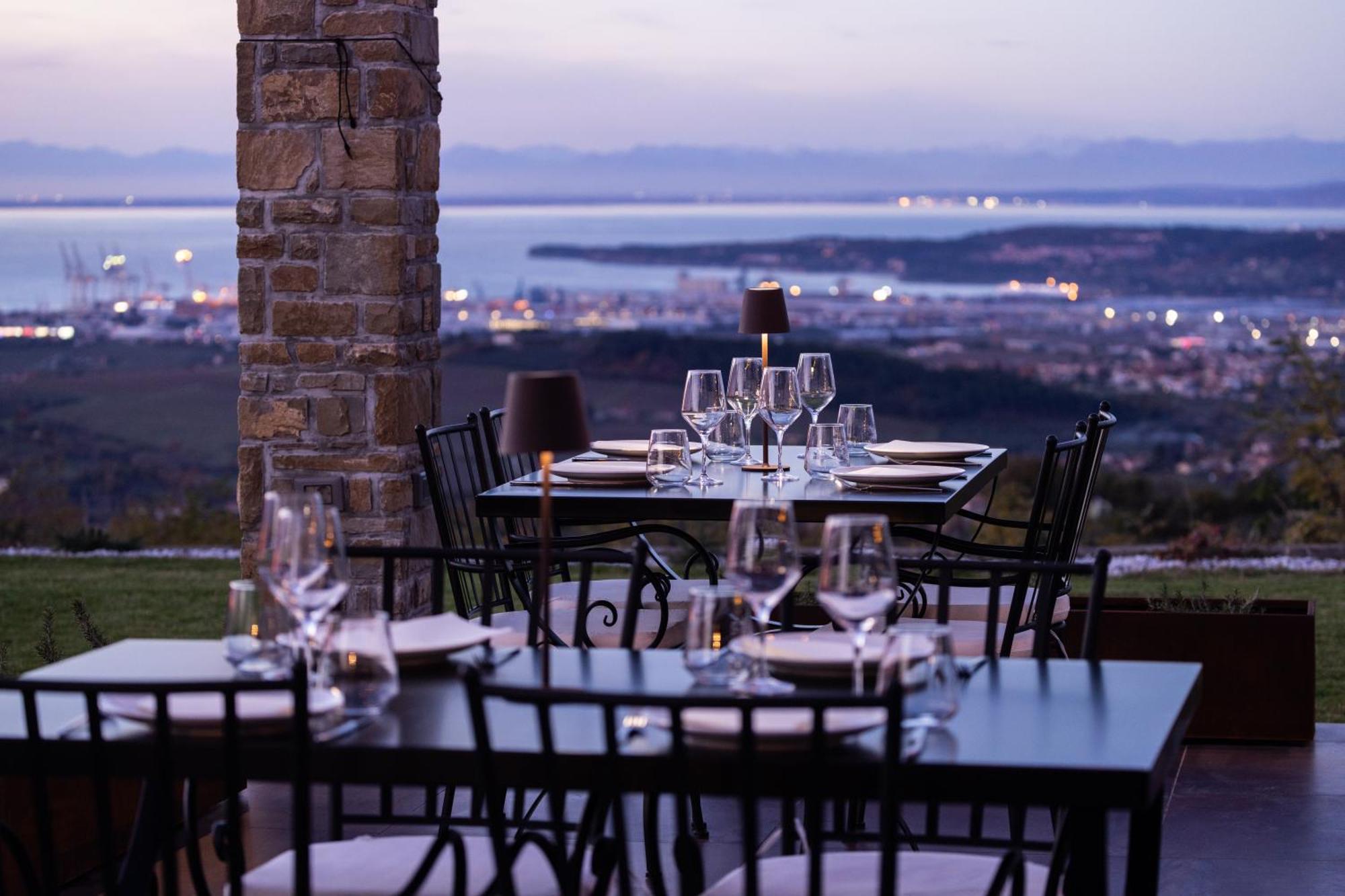 Stok - Rooms, Wine & Restaurant - Marezige, Capodistria Esterno foto