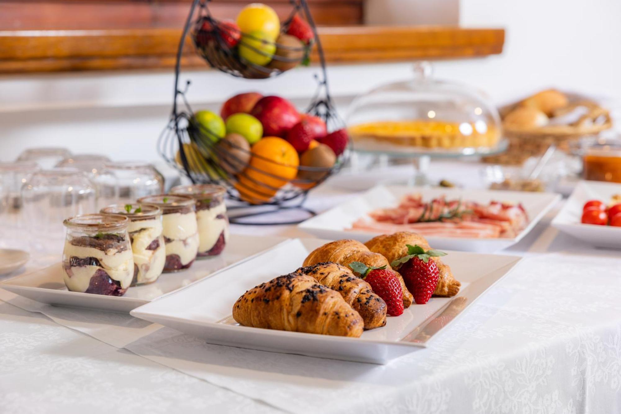 Stok - Rooms, Wine & Restaurant - Marezige, Capodistria Esterno foto