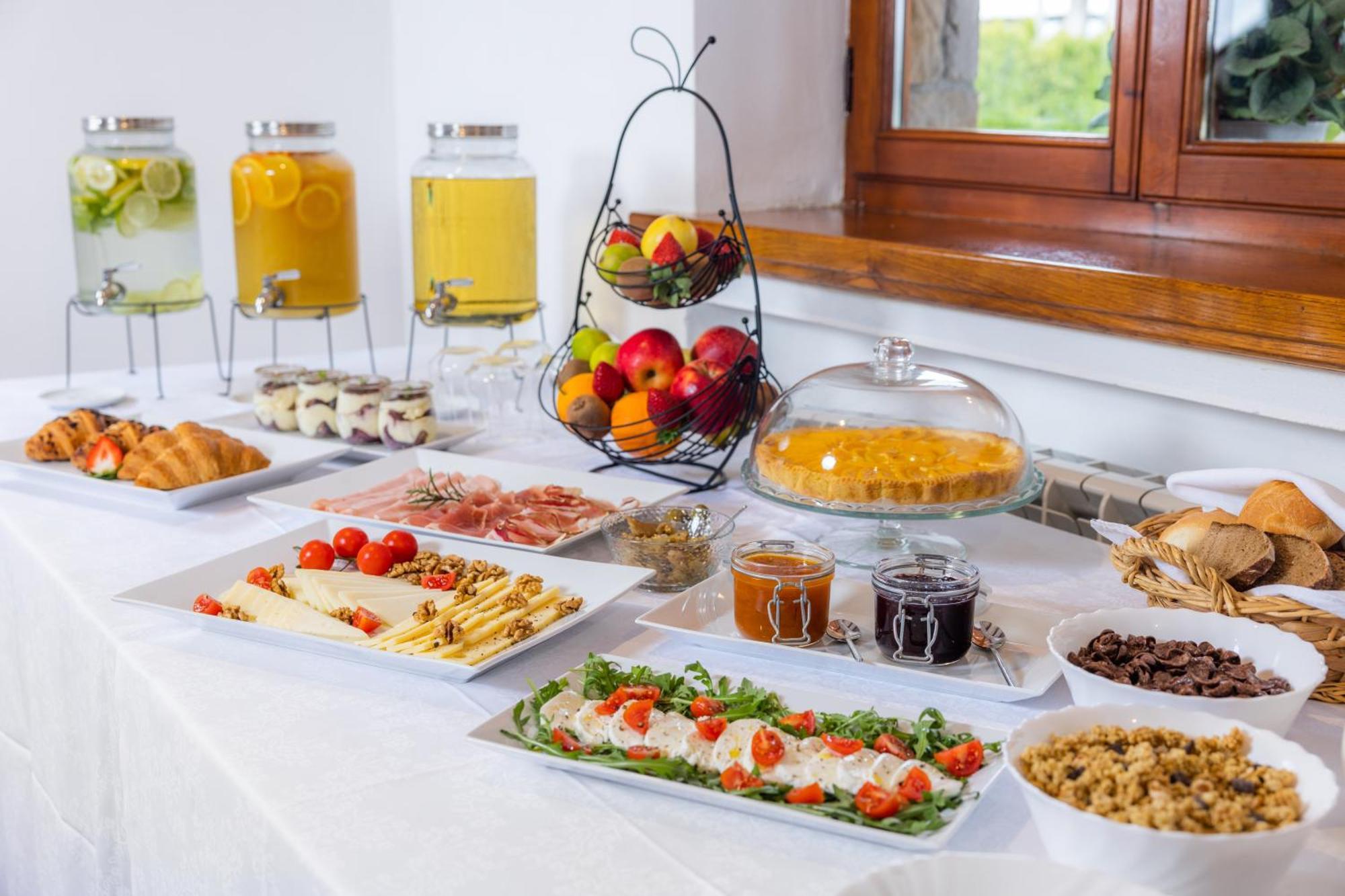 Stok - Rooms, Wine & Restaurant - Marezige, Capodistria Esterno foto