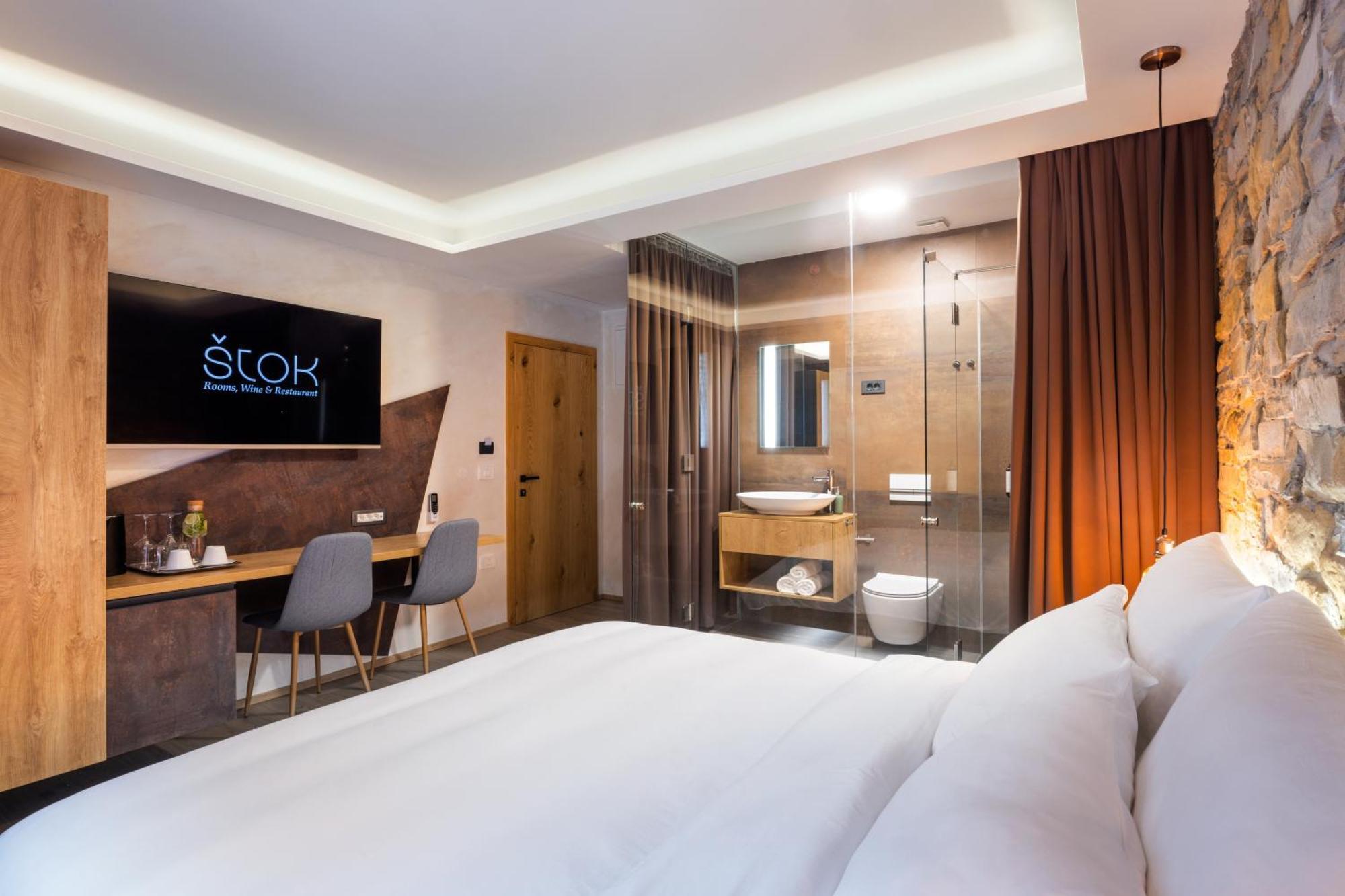 Stok - Rooms, Wine & Restaurant - Marezige, Capodistria Esterno foto